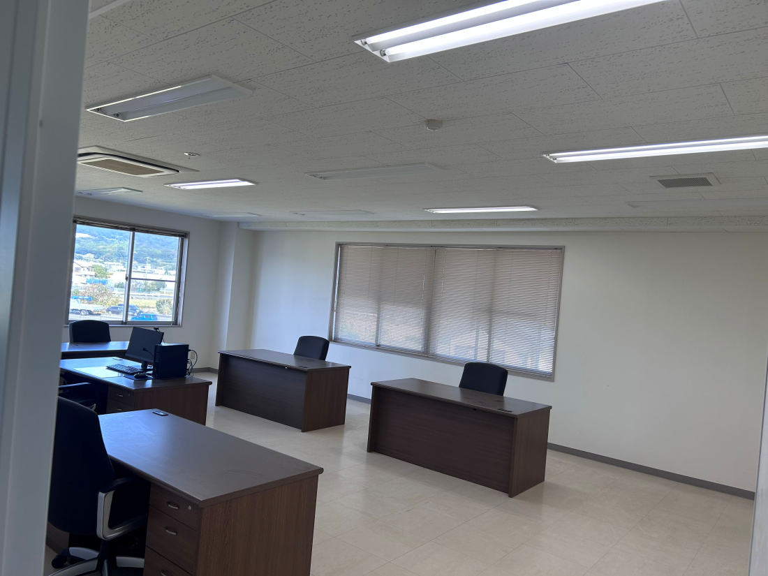 �_�ސ쌧���c���s�S���̑q�ɂ̉摜
